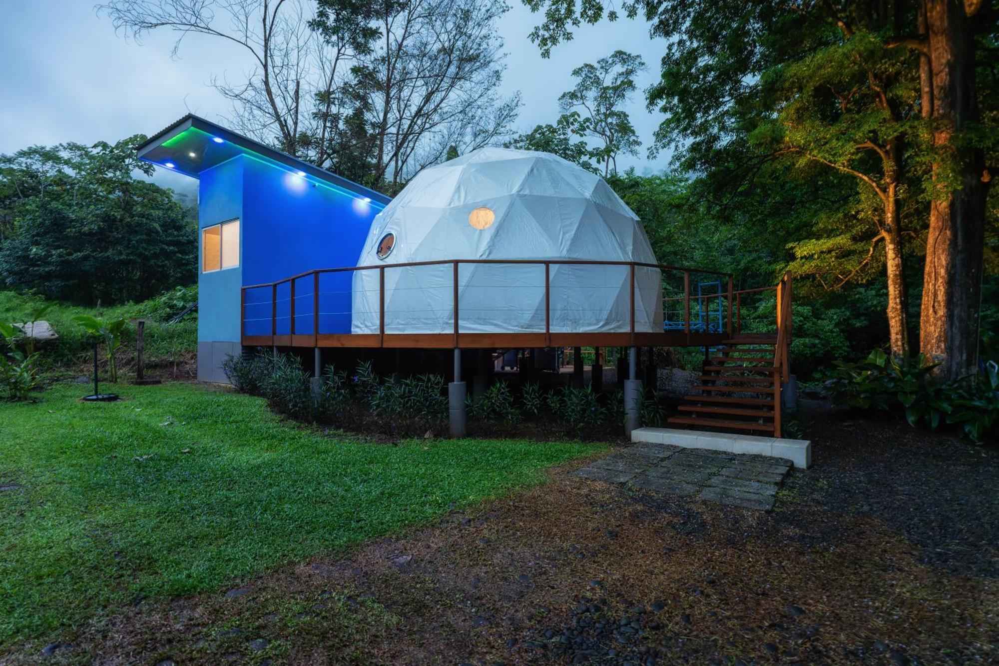 Bitzu Dome-Bijagua Riverside Glamping Exterior photo