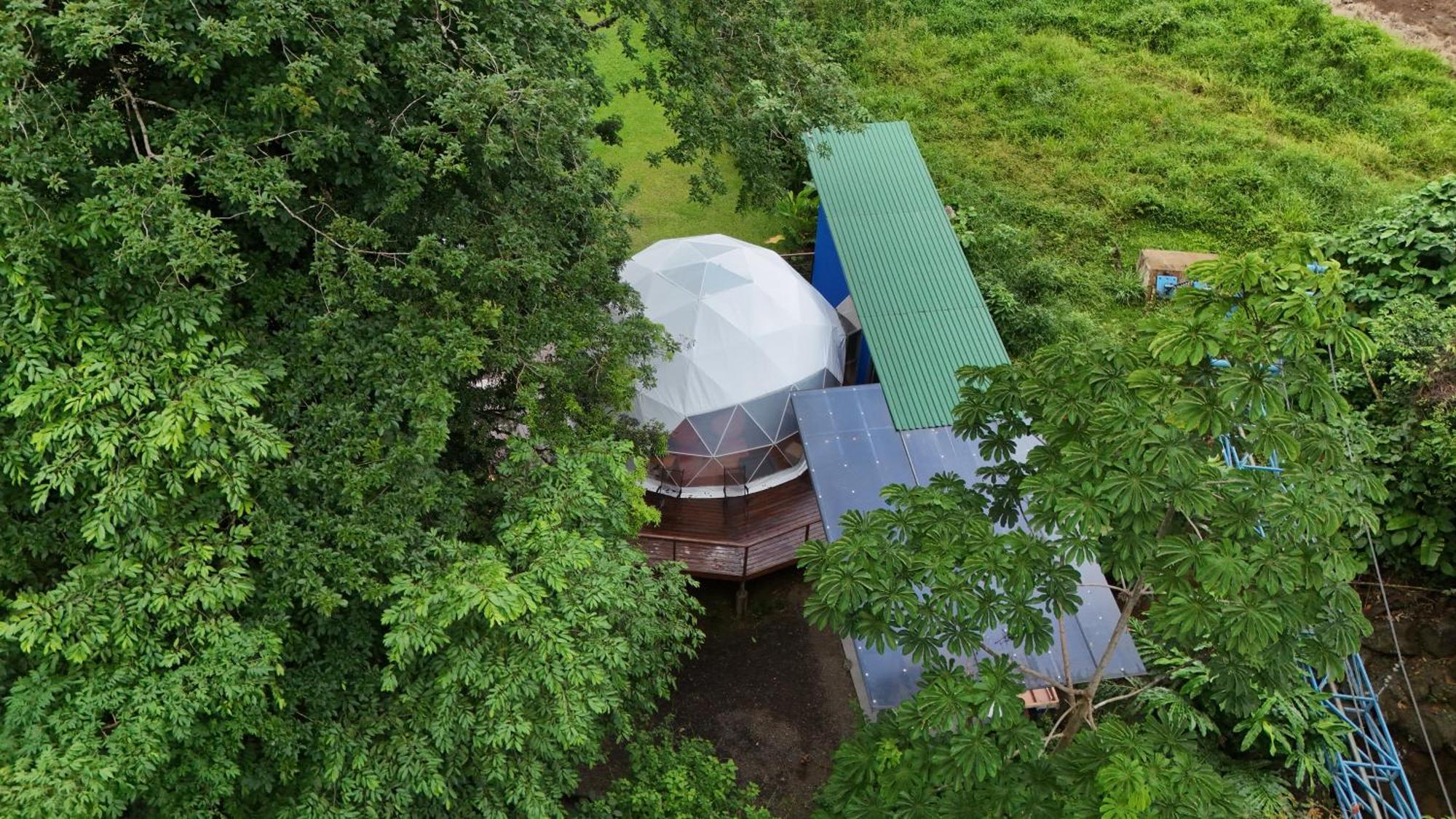 Bitzu Dome-Bijagua Riverside Glamping Exterior photo