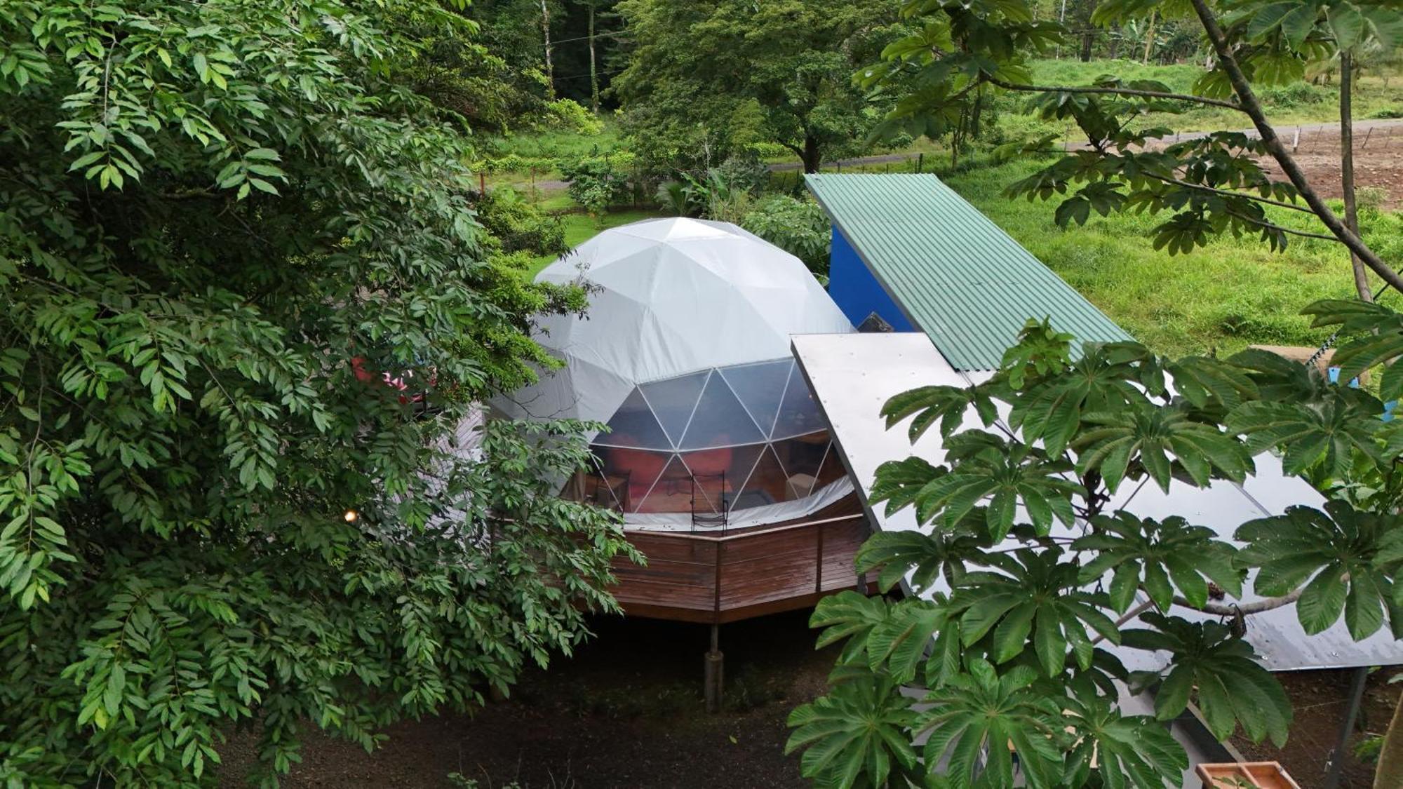 Bitzu Dome-Bijagua Riverside Glamping Exterior photo
